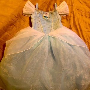 Disney princess dress. Great condition